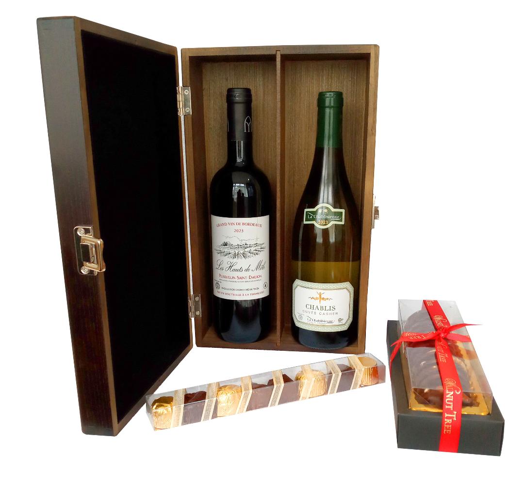 Corporate Gift With 2 Bottles Of French Wines In A Luxury Elm Wood Box With Black Velvet Lining. Corporate, Shana Tova, Mazel Tov, Jewish New Year.Kosher, Vegan & Gluten Free. Gift Wrapped. Free Delivery UK.