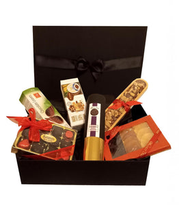 KOSHER GIFT BOX WITH A RANGE OF CHOCOLATES, NUTS, HALVA AND DRIED FRUITS. IDEAL FOR PURIM, SHIVA, CONDOLENCES, SHEVA BRACHOT & CORPORATE GIFTS. FREE DELIVERY THROUGHOUT THE UK.