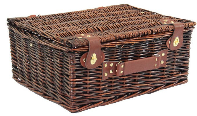 LUXURY EXQUISITE WICKER HAMPER WITH WHISKY, WINES, LIQUEURS, NUTS, CHOCOLATE, FLORENTINES AND ORANGE DIPPED IN CHOCOLATE.  KOSHER AND GLUTEN FREE. DELIVERED THROUGHOUT LONDON.